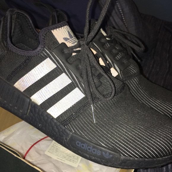 ADIDAS - 10.5 NMD TRIPLE BLACK REFLECTIVES - Picture 6 of 6